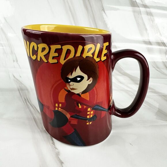 Disney Pixar Mrs. Incredible "Incredible Mom" Ceramic Coffee Mug Cup Red 18oz - Picture 1 of 6